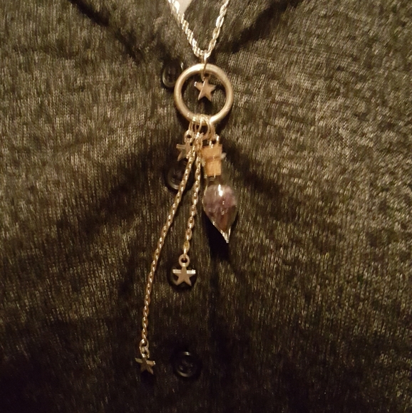 Necklaces - Picture 3 of 8